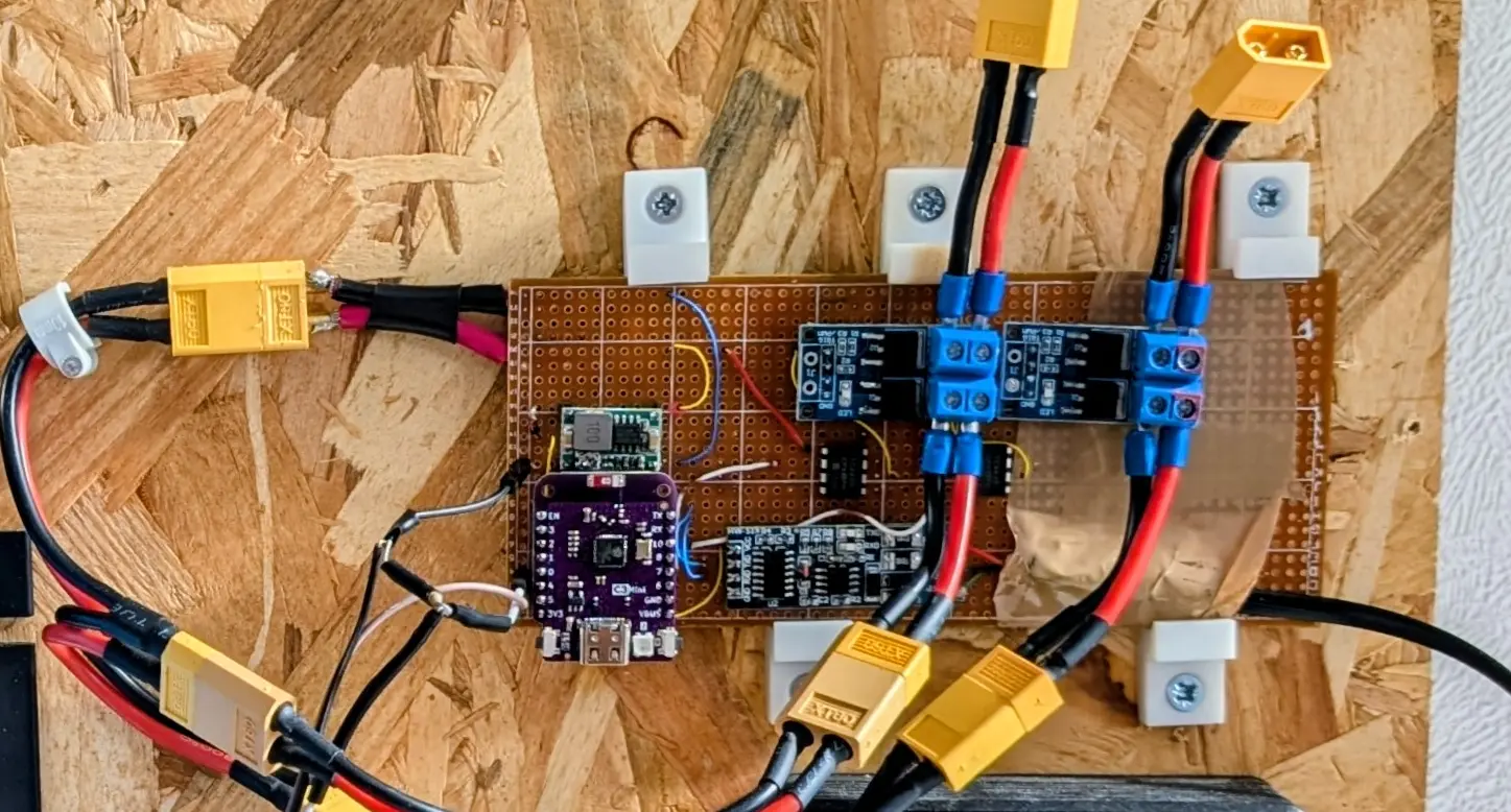 DIY solar storage esp32
